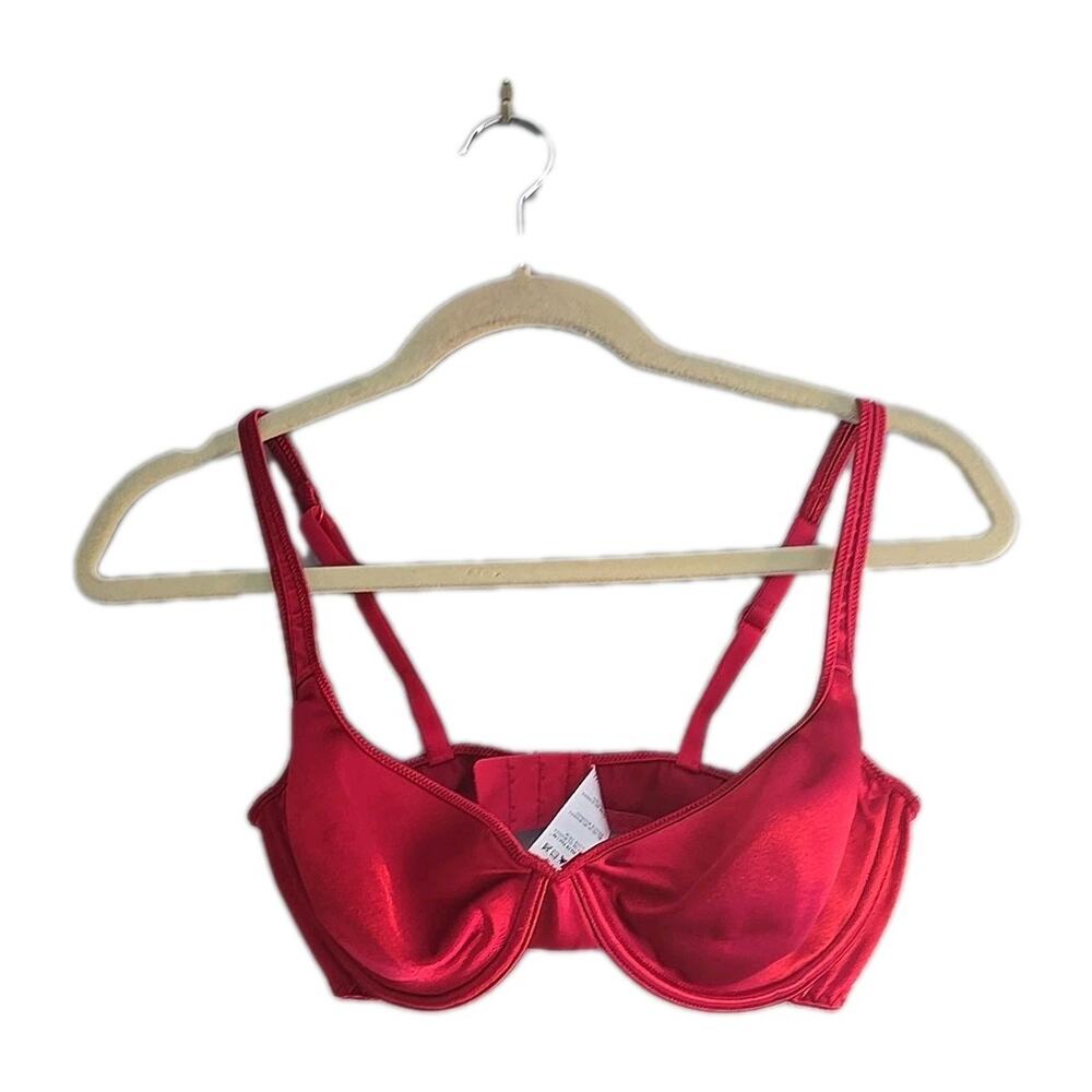 Vassarette Red Lightly Lined Adjustable Straps Underwire T-Shirt‎ Bra Size 36D